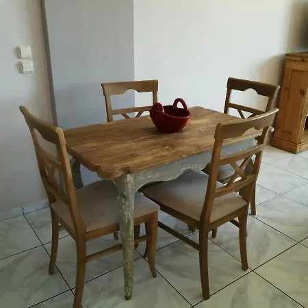 Πανσιόν Theanthi Maisonette